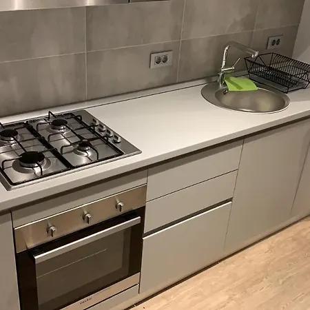 Comfort Plaza * בוקרשט